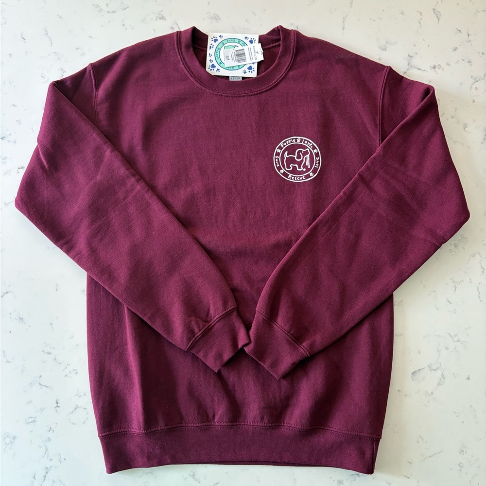 WOMEN’S PUPPY LOVE SWEATSHIRT SIZE SMALL BRAND NEW!